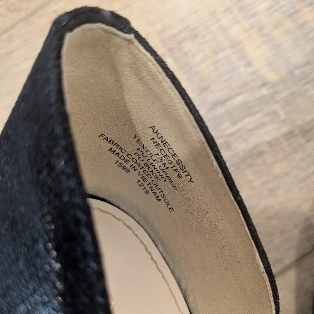Anne Klein Flex Black Pointed-Toe Shimmer Block Heels | 7.5 - Picture 7 of 8